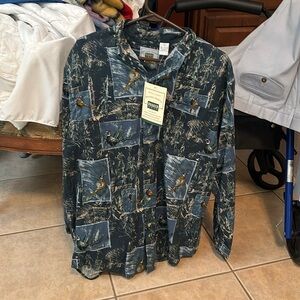 Michael Austin long sleeve shirt, size M
